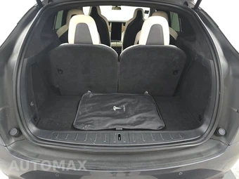 2019 Tesla Model X Standard Range - miniatura 17