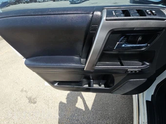 2019 Toyota 4Runner Limited – miniatura 9
