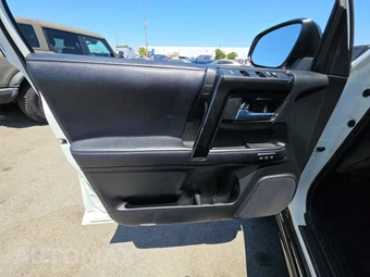 2019 Toyota 4Runner Limited Nightshade - miniatura 9