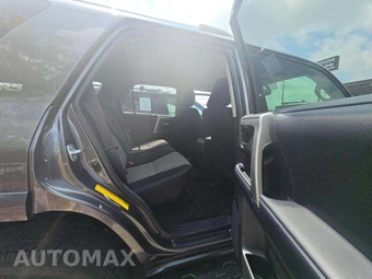 2019 Toyota 4Runner SR5 – miniatura 16