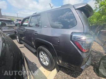 2019 Toyota 4Runner SR5 – miniatura 2