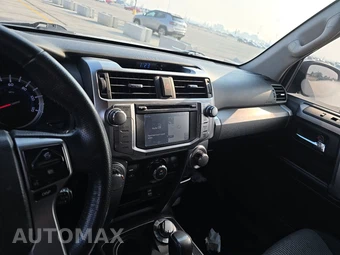 2019 Toyota 4Runner SR5 – miniatura 11