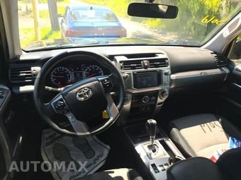 2019 Toyota 4Runner SR5 - miniatura 14