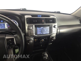 2019 Toyota 4Runner SR5 - miniatura 11