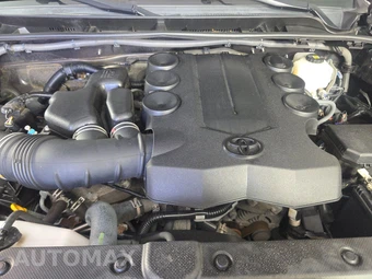 2019 Toyota 4Runner SR5 - miniatura 16