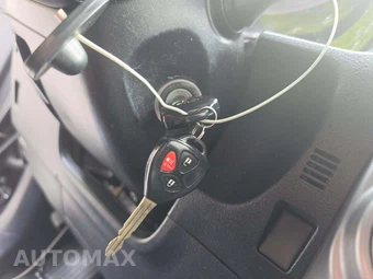2019 Toyota 4Runner SR5 - miniatura 5