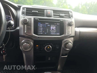 2019 Toyota 4Runner SR5 - miniatura 8