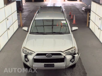2019 Toyota 4Runner SR5 - miniatura 2