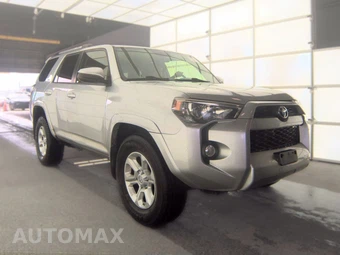 2019 Toyota 4Runner SR5 - miniatura 3