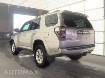 2019 Toyota 4Runner SR5 - miniatura 6