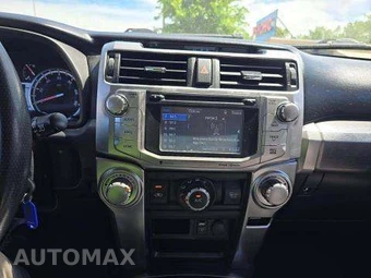 2019 Toyota 4Runner SR5 – miniatura 10