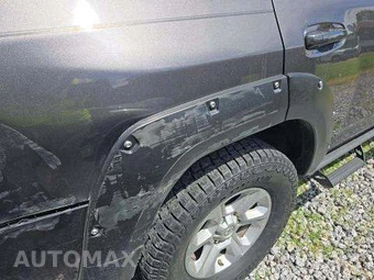 2019 Toyota 4Runner SR5 – miniatura 27
