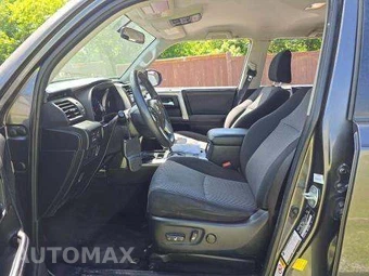 2019 Toyota 4Runner SR5 – miniatura 6