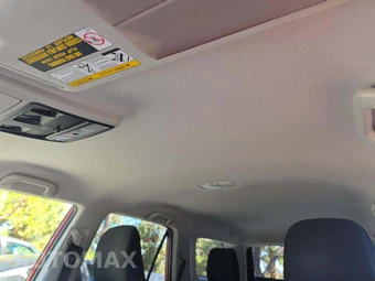 2019 Toyota 4Runner SR5 – miniatura 11