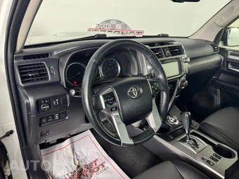 2019 Toyota 4Runner SR5 Premium - miniatura 10