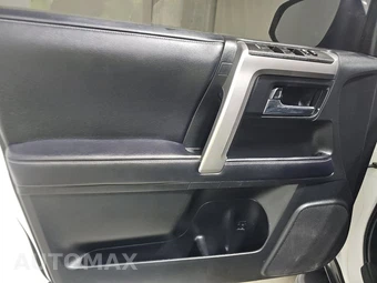 2019 Toyota 4Runner SR5 Premium - miniatura 9