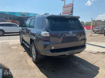 2019 Toyota 4Runner SR5 Premium - miniatura 3