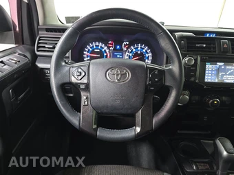 2019 Toyota 4Runner TRD Off-Road – miniatura 10