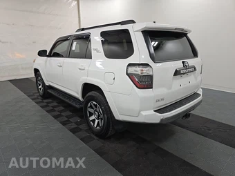 2019 Toyota 4Runner TRD Off-Road – miniatura 6