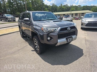 2019 Toyota 4Runner TRD Off-Road - miniatura 4