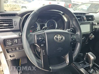 2019 Toyota 4Runner TRD Off-Road Premium - miniatura 10