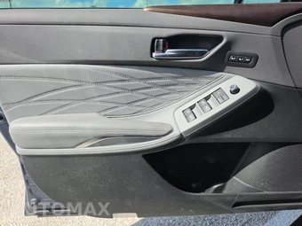 2019 Toyota Avalon Limited - miniatura 9