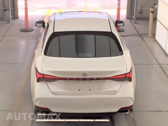 2019 Toyota Avalon Limited – miniatura 5
