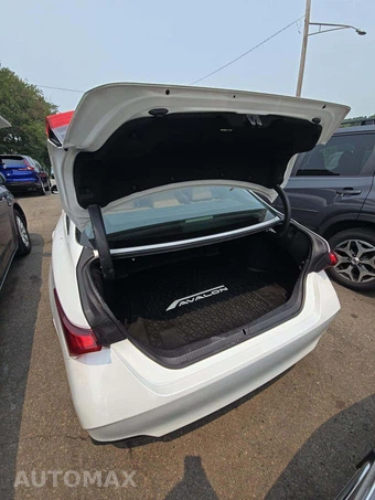 2019 Toyota Avalon Limited – miniatura 14