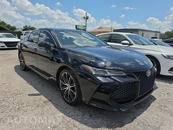 2019 Toyota Avalon Touring – miniatura 3
