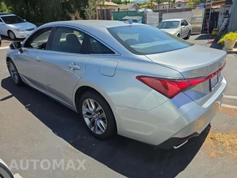 2019 Toyota Avalon XLE – miniatura 2