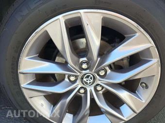 2019 Toyota Avalon XLE – miniatura 24