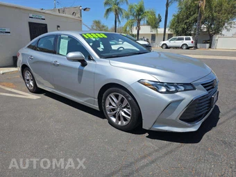 2019 Toyota Avalon XLE – miniatura 4