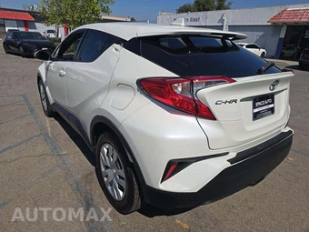 2019 Toyota C-HR LE - miniatura 2