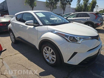 2019 Toyota C-HR LE - miniatura 4