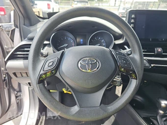 2019 Toyota C-HR LE – miniatura 10