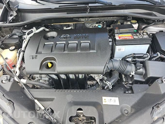 2019 Toyota C-HR LE – miniatura 16