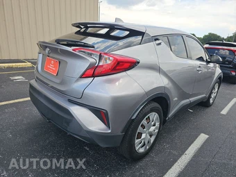 2019 Toyota C-HR LE – miniatura 4