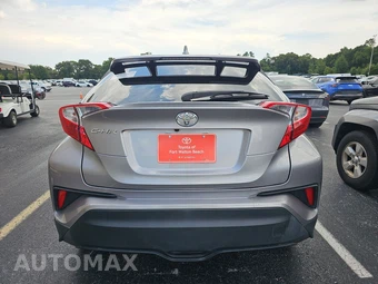 2019 Toyota C-HR LE – miniatura 5