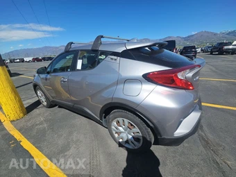 2019 Toyota C-HR LE – miniatura 6
