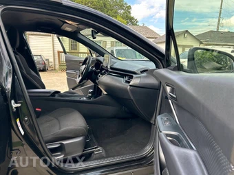 2019 Toyota C-HR LE - miniatura 19