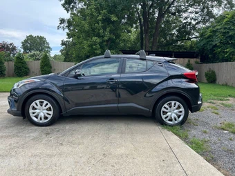 2019 Toyota C-HR LE - miniatura 7