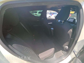 2019 Toyota C-HR LE - miniatura 13