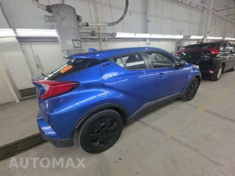 2019 Toyota C-HR LE – miniatura 4