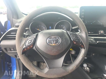 2019 Toyota C-HR LE – miniatura 10