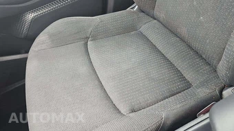 2019 Toyota C-HR LE – miniatura 23