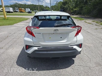2019 Toyota C-HR LE – miniatura 5