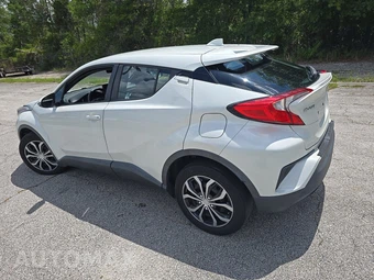 2019 Toyota C-HR LE – miniatura 6