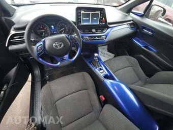 2019 Toyota C-HR LE – miniatura 28