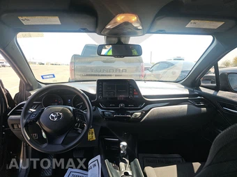 2019 Toyota C-HR LE – miniatura 11