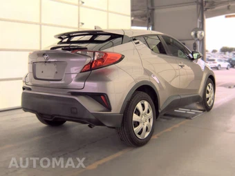 2019 Toyota C-HR LE – miniatura 4